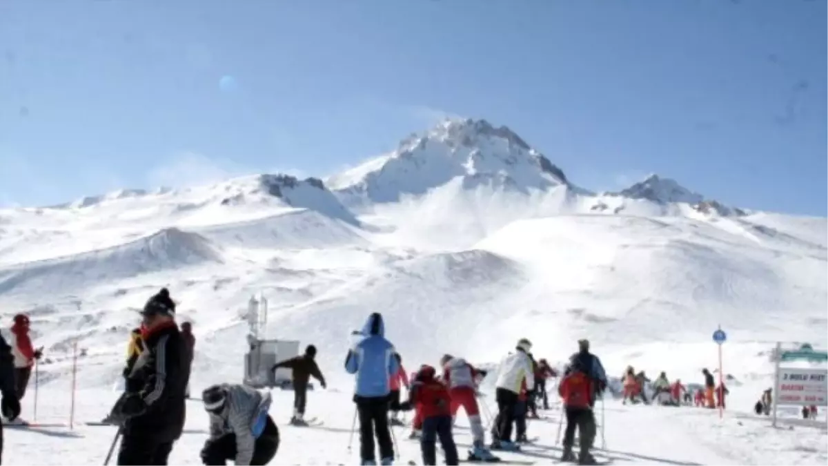 Erciyes, Tatilcilerin Gözdesi Oldu