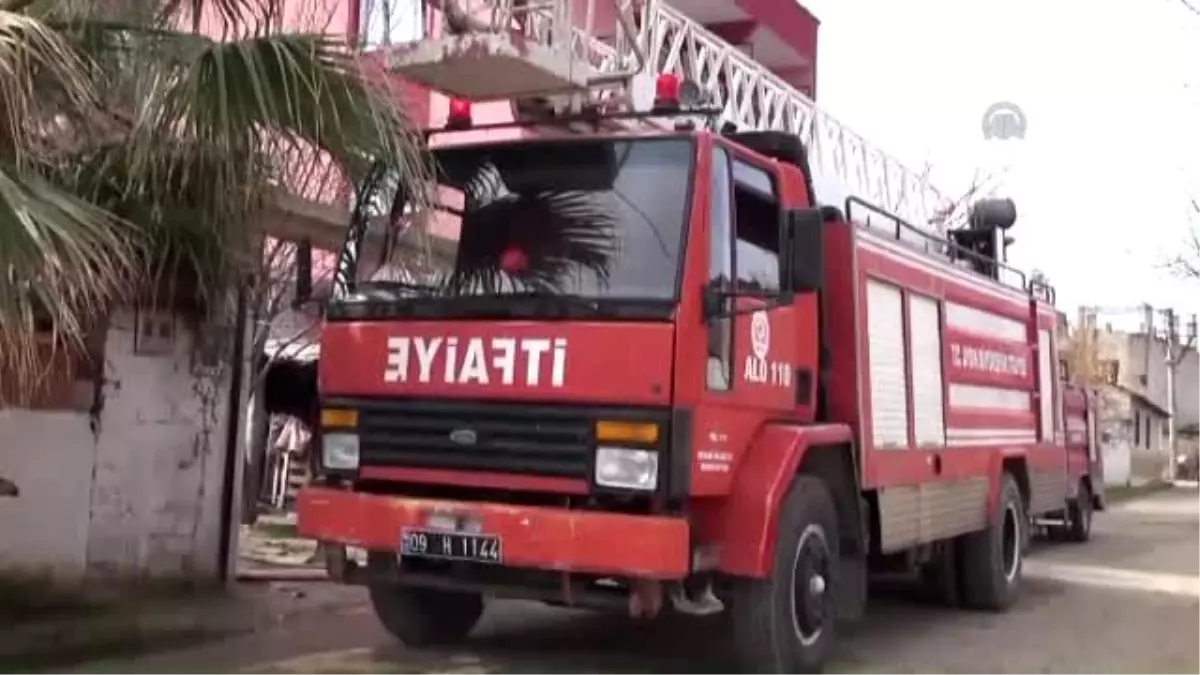 Germencik\'te Çıkan Yangın Evi Kül Etti