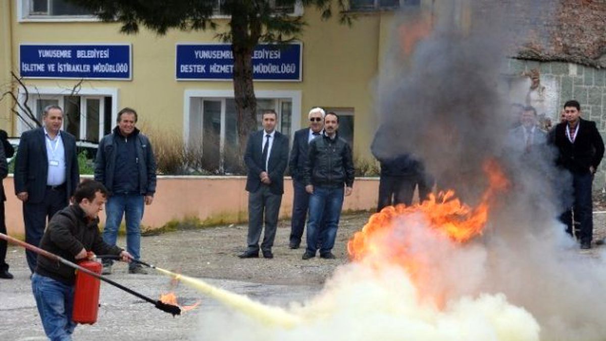 Yunusemre Belediyesi\'nde Yangın Tatbikatı
