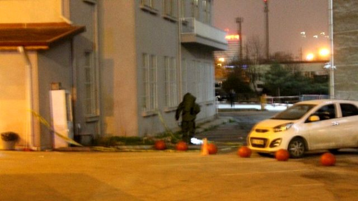 Ankara Adliyesi Önünde Şüpheli Paket Alarmı