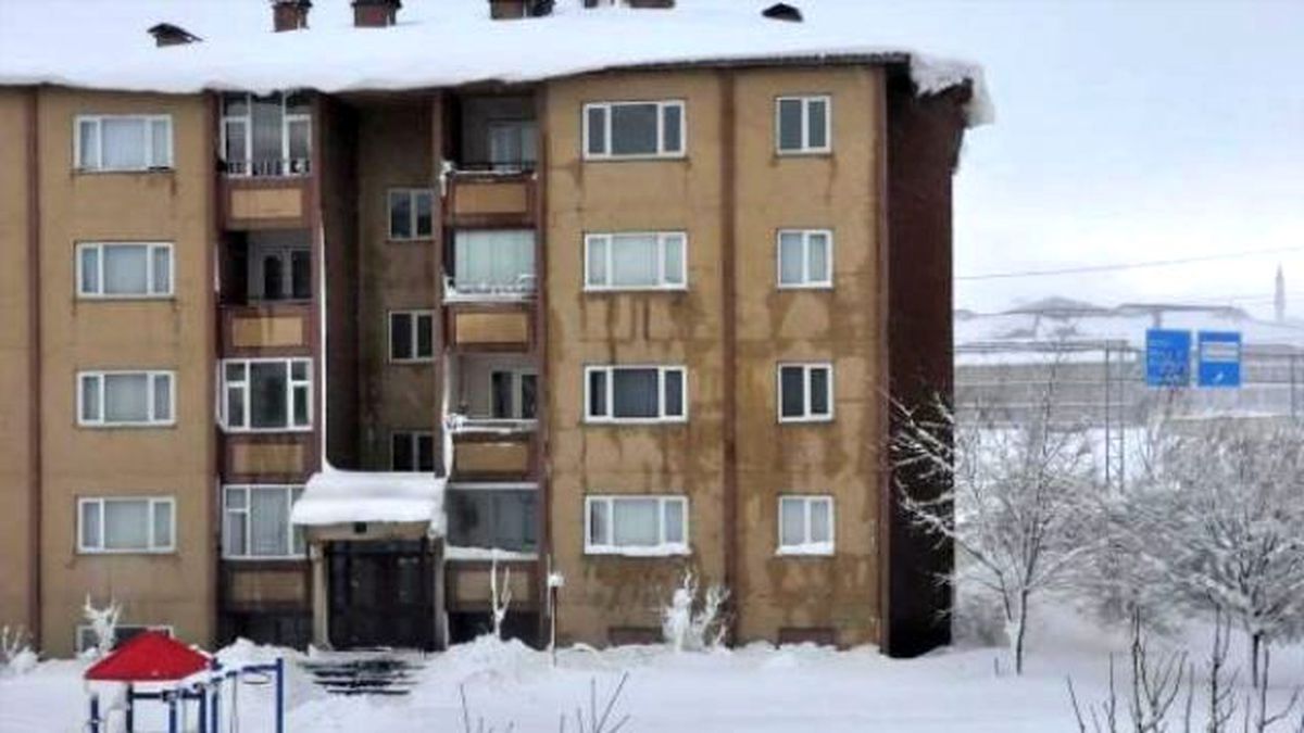 Bitlis\'te 246 Köy Yolu Ulaşıma Kapandı
