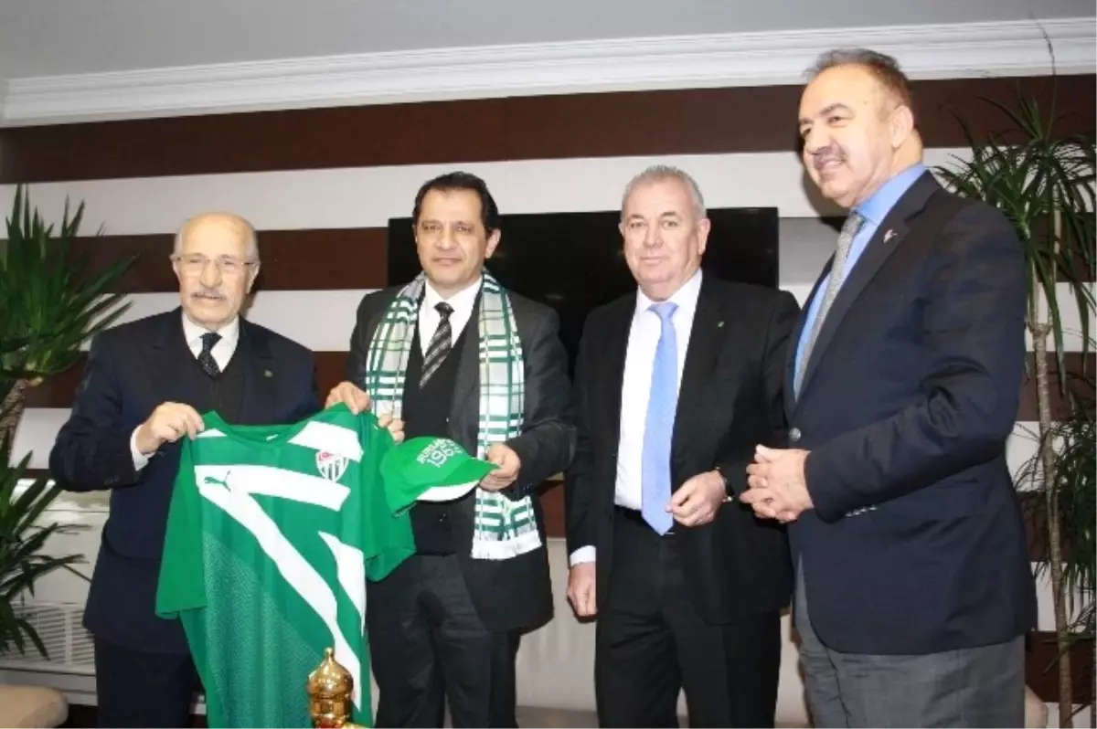 Bursaspor Divan Kurulu\'ndan Emniyete Ziyaret