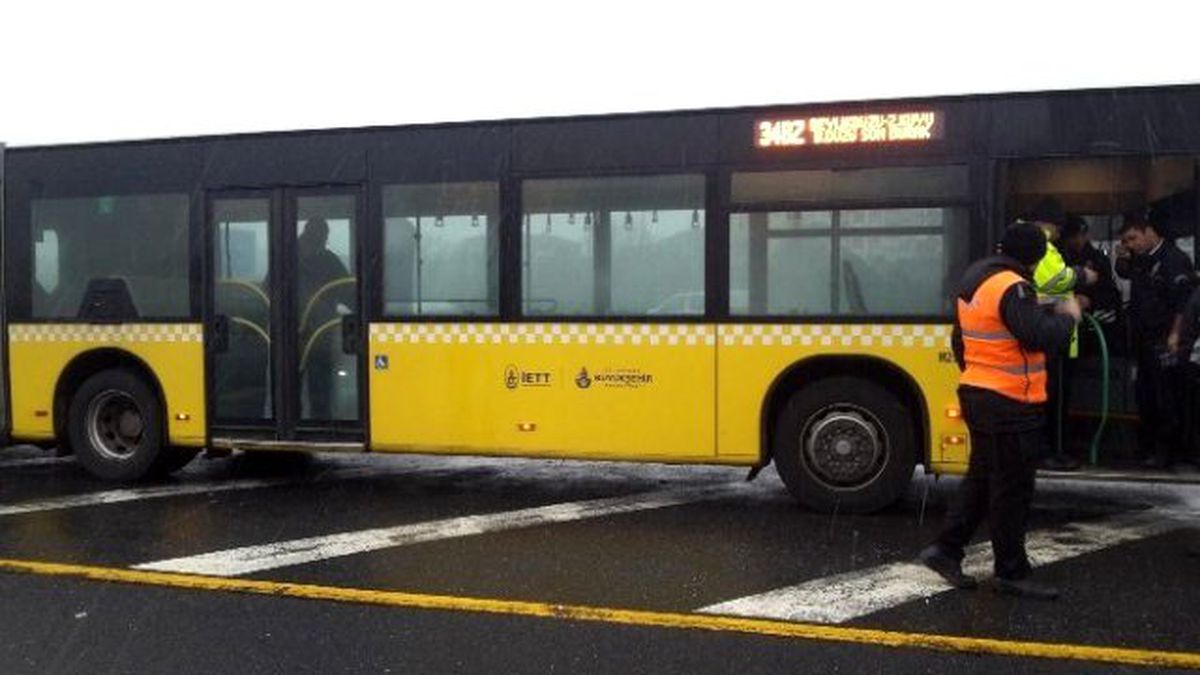 Ecel Metrobüste Yakaladı