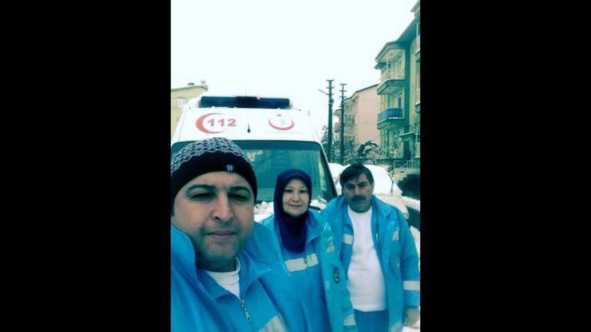 Gediz Devlet Hastanesi Evde Sağlık Hizmetleri Ekibi Engel Tanımıyor