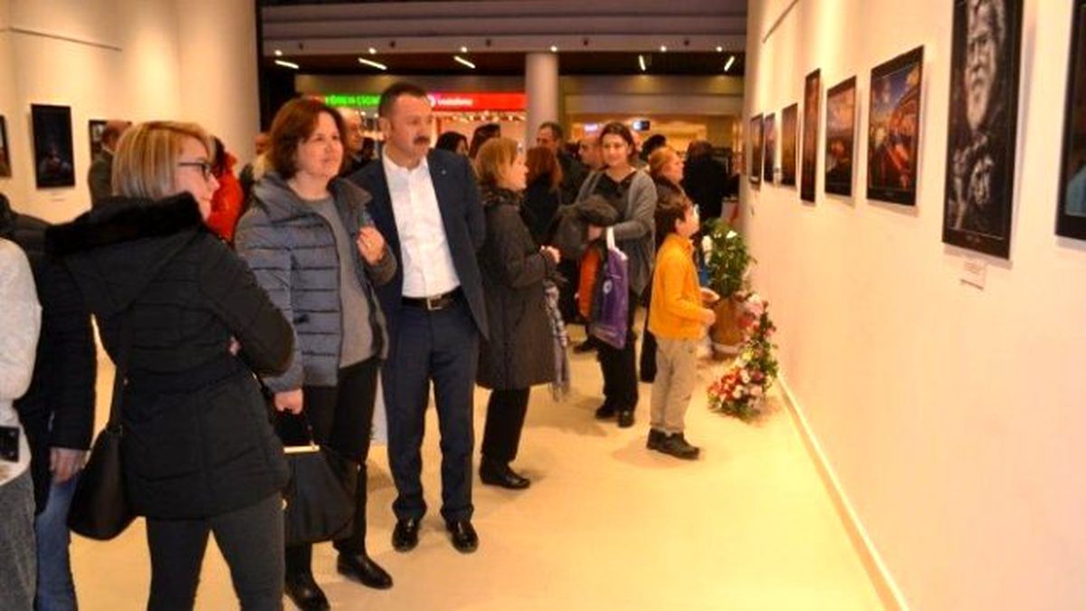 Gerçek Masallar\' Piazza\'da Sergilendi