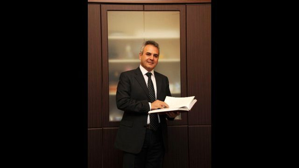 Kbü Rektörü Uysal Görevinden İstifa Etti