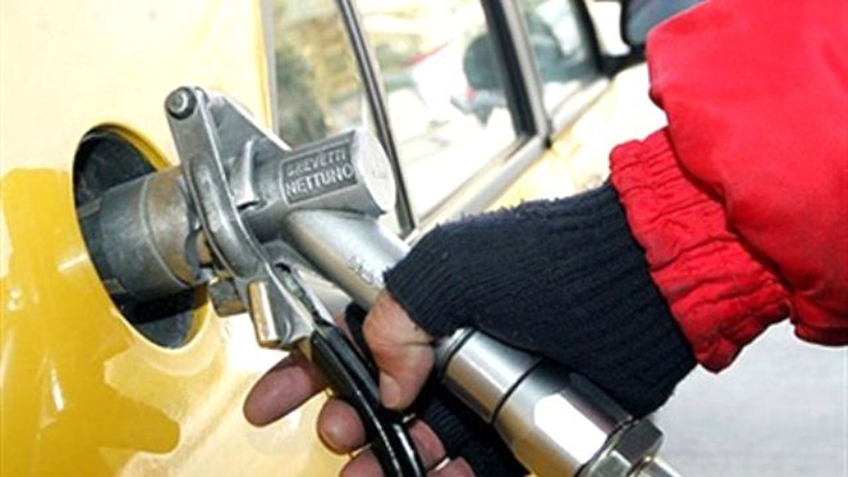 Motorinin Litre Fiyatına 10 Kuruş Zam Yapıldı