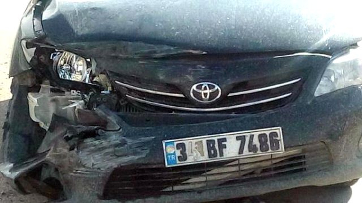 Otomobil, Hamile Kadını Taşıyan Ambulans ile Çarpıştı