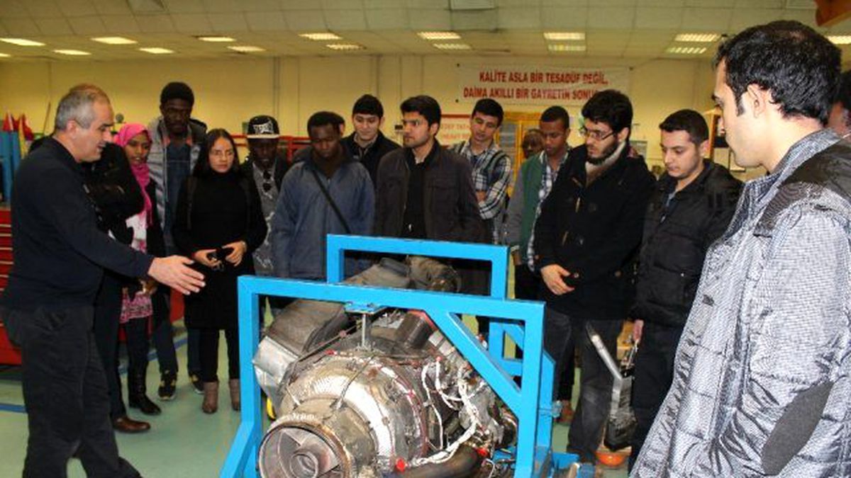 THY Uçak Bakım Atölyesi Kapılarını Misafir Öğrencilere Açtı
