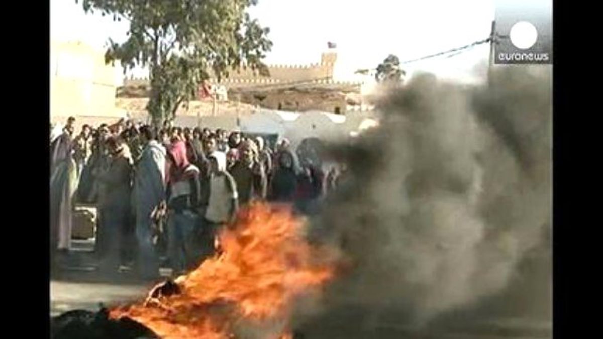 Tunus\'un Tatavin Şehri Sınır Vergisini Protesto Ediyor