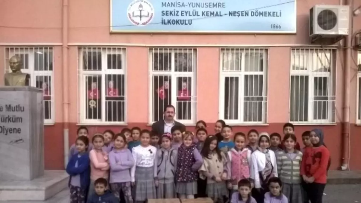 Yunusemre\'nin Kitap Projesine Destek Büyüyor