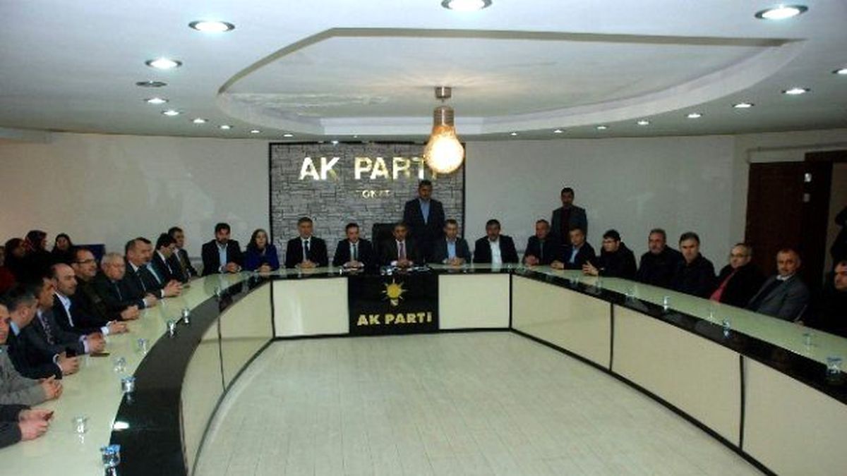 AK Parti\'li Çelik, Milletvekili Aday Adaylığını Açıkladı