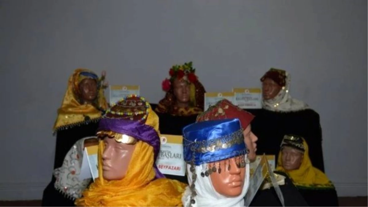 Anadolu\'da Kadın Başları Sergisi Sarı Köşk\'te Açıldı