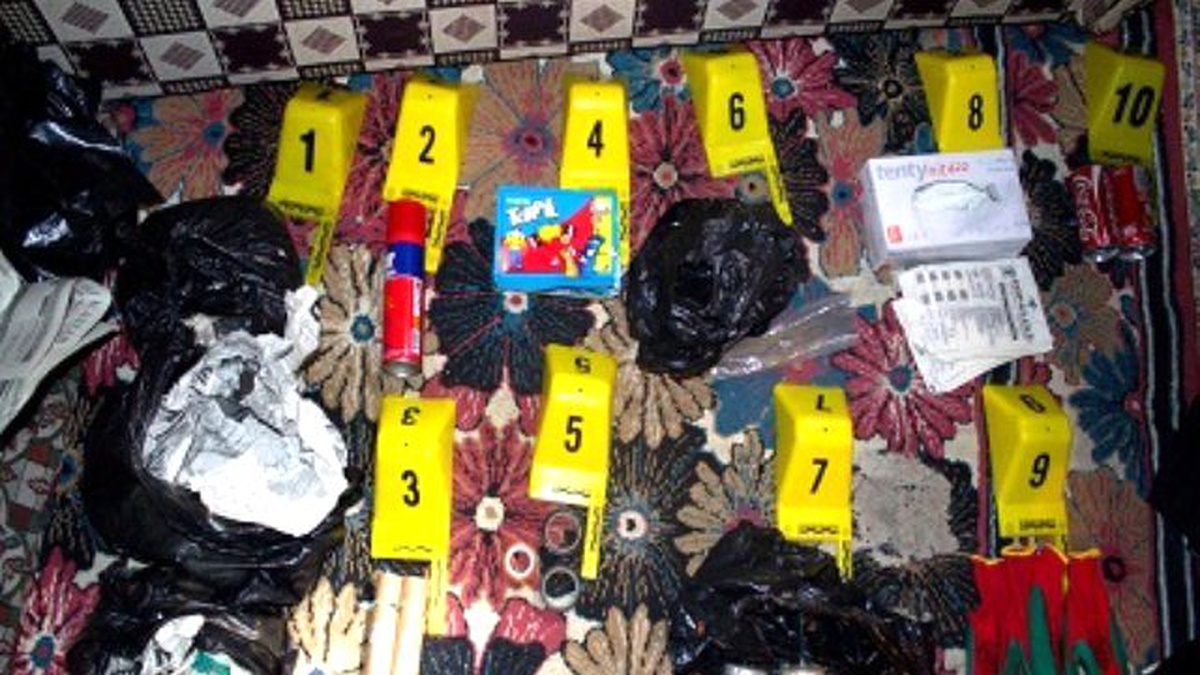 Diyarbakır\'da Bomba Yapımında Kullanılan Malzeme Ele Geçti