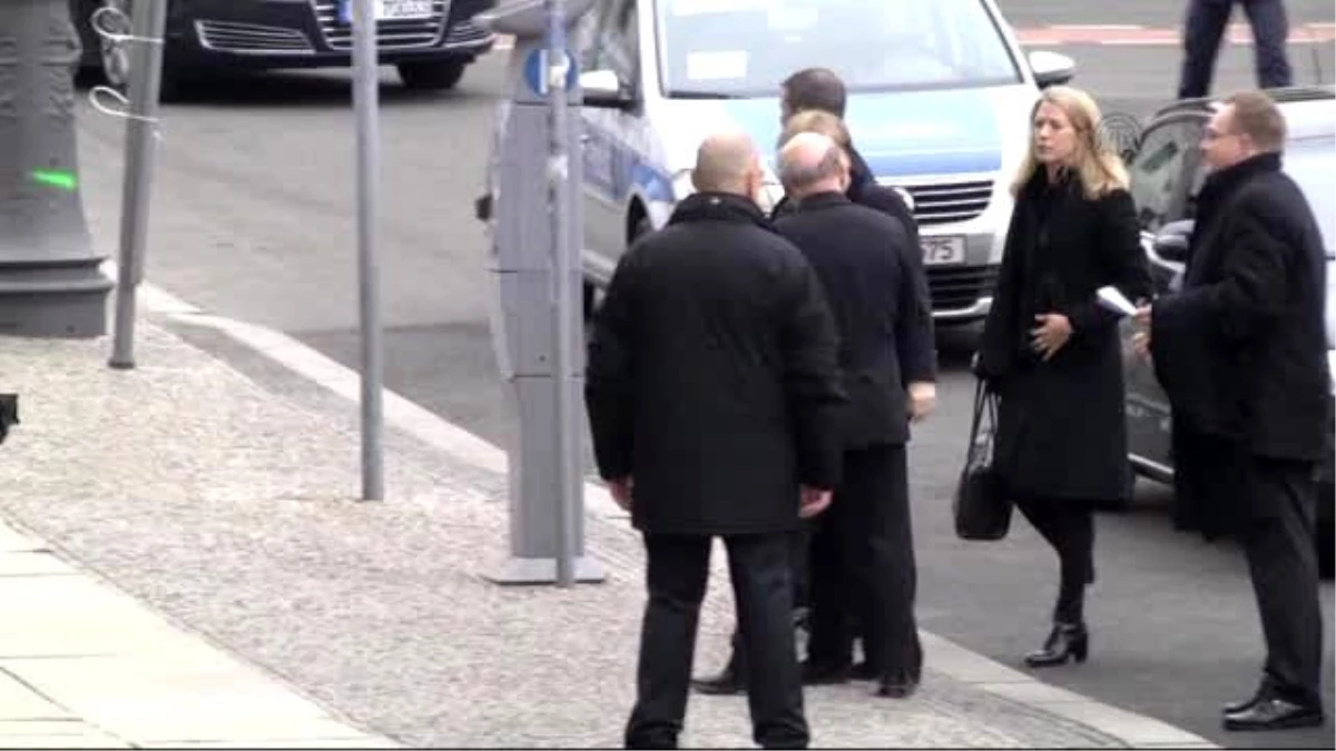 Almanya Eski Cumhurbaşkanı Weizsaecker\'in Cenazesi Defnedildi
