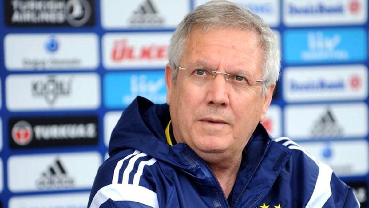 Fenerbahçe Başkanı Aziz Yıldırım\'ın Sokağında Bomba Paniği!