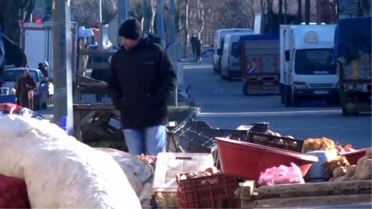 Kırklareli\'nde Soğuk Hava Pazarcıyı da Vurdu