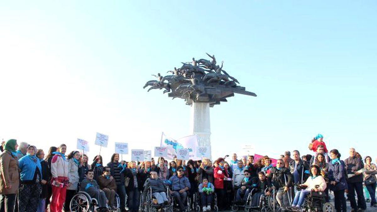 Spina Bifida Etkinliği\'ne Hava Engeli
