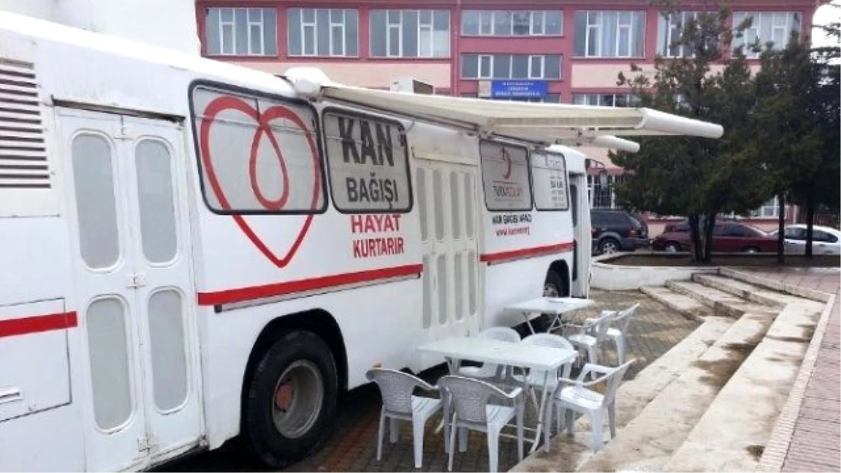 Sungurlu\'da Kan Bağışı Kampanyası