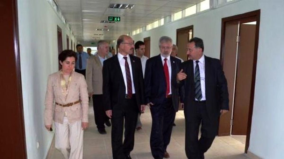 Vekil Öztürk'ten Btü'ye Ziyaret