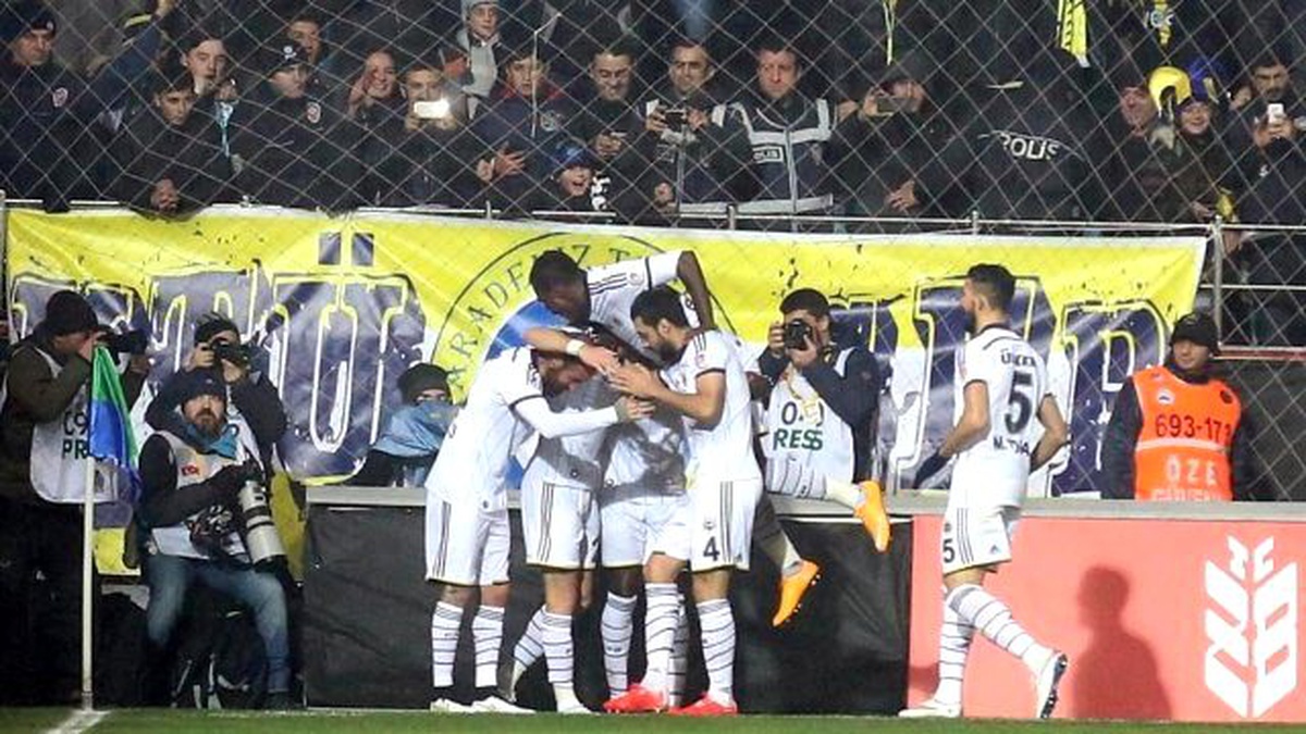 Ziraat Türkiye Kupası: Çaykur Rizespor 1-4 Fenerbahçe