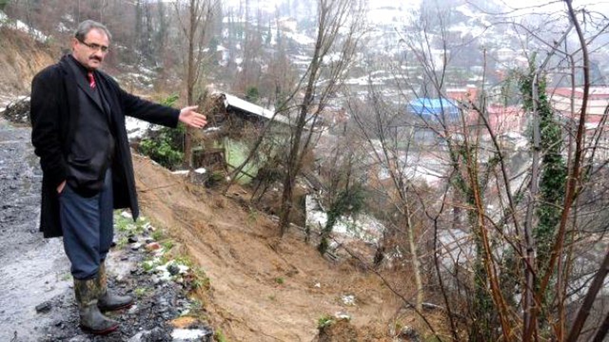 Zonguldak\'ta 3 Heyelanda 6 Ev Tahliye Edildi