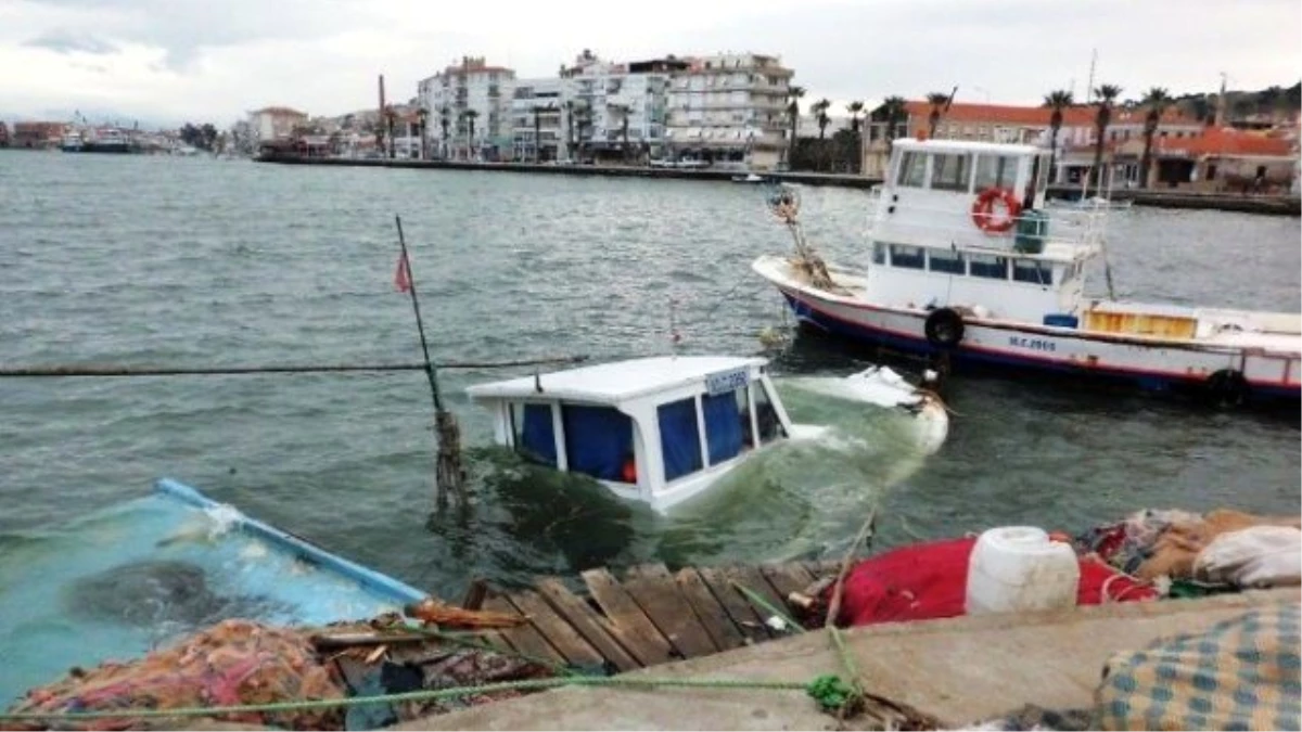 Ayvalıklı Küçük Balıkçılar Balıkçı Barınağı İstiyor