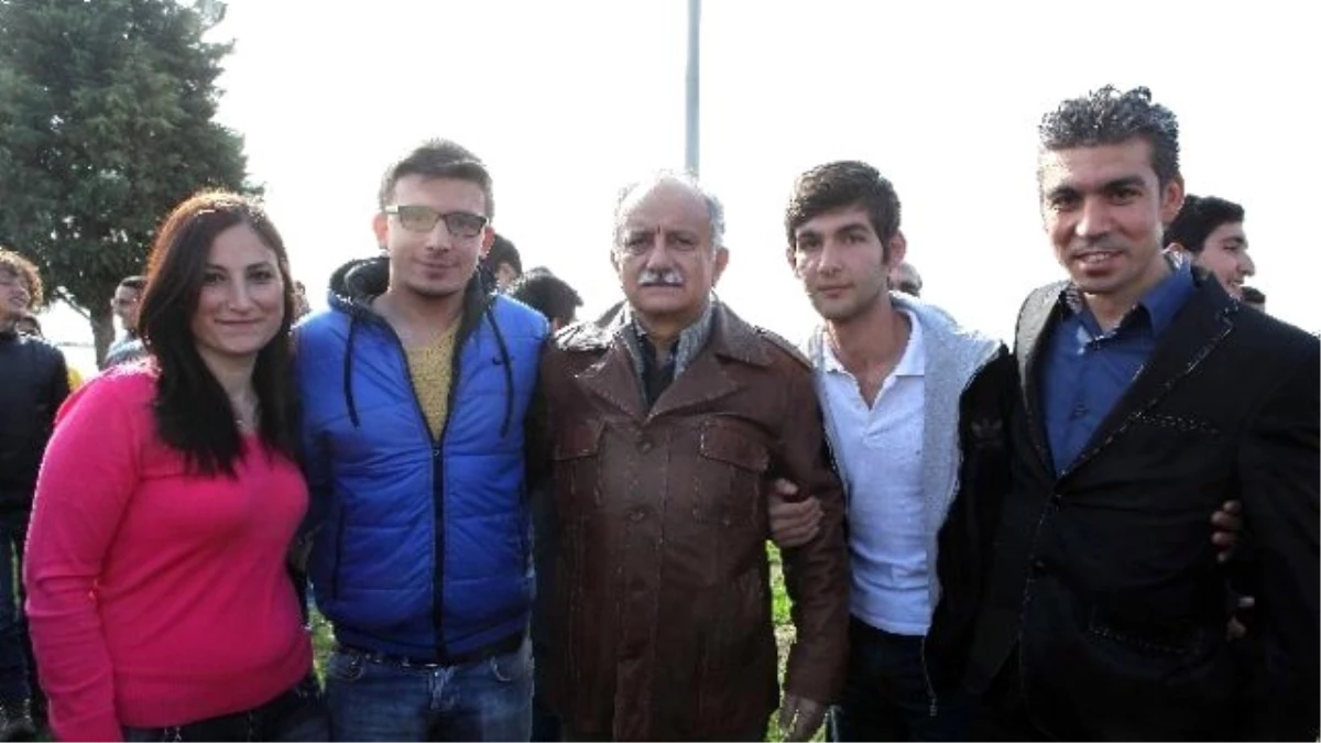 Başkan Karabağ, Gençlerle Buluştu