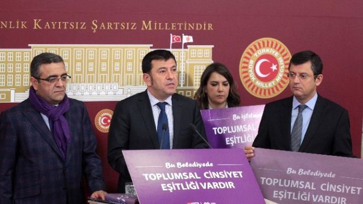 CHP\'li Belediyelere Mor Bayrak Projesi