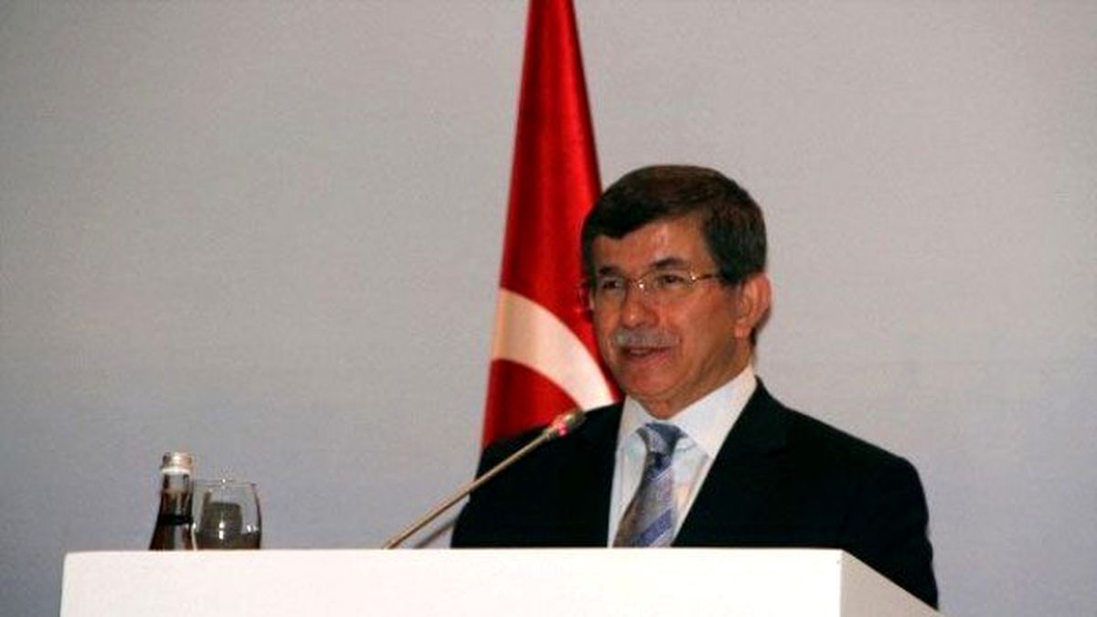 Davutoğlu, 3. Havalimanı İnşaatını İnceledi (1)