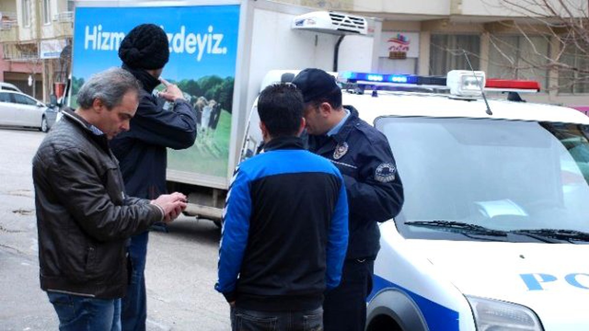 Gaziantep\'te Silah ve Biber Gazıyla Gasp