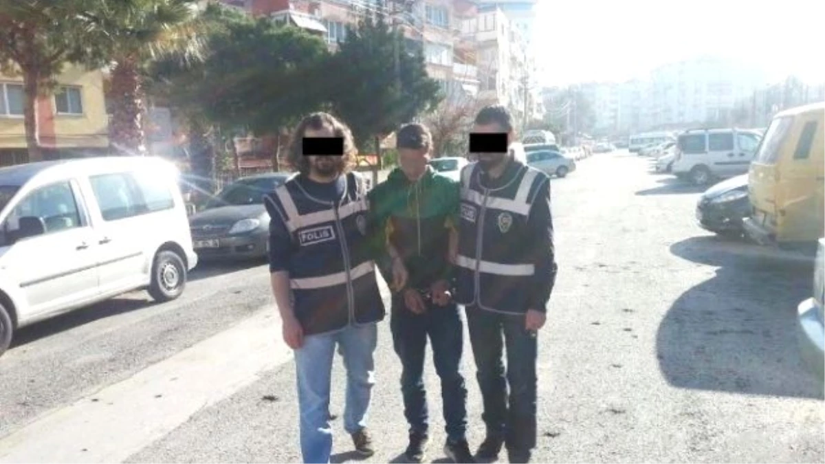 İzmir Polisi Kapkaççılara Göz Açtırmadı