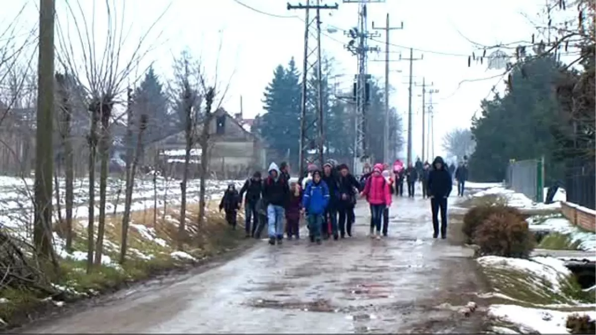 Kosovalıların "Umuda Yolculuğu"Nu Aa Görüntüledi