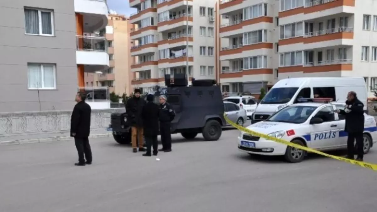 Rehine Krizinde Yasak Aşk İddiası