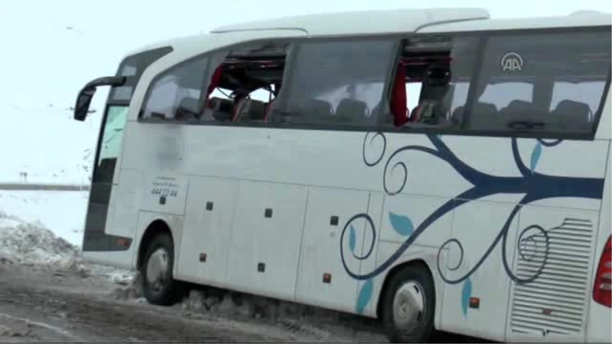 Malatya\'da Yolcu Otobüsü Devrildi: 1 Ölü, 15 Yaralı