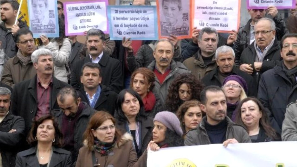 Diyarbakır\'da Okul Boykotu