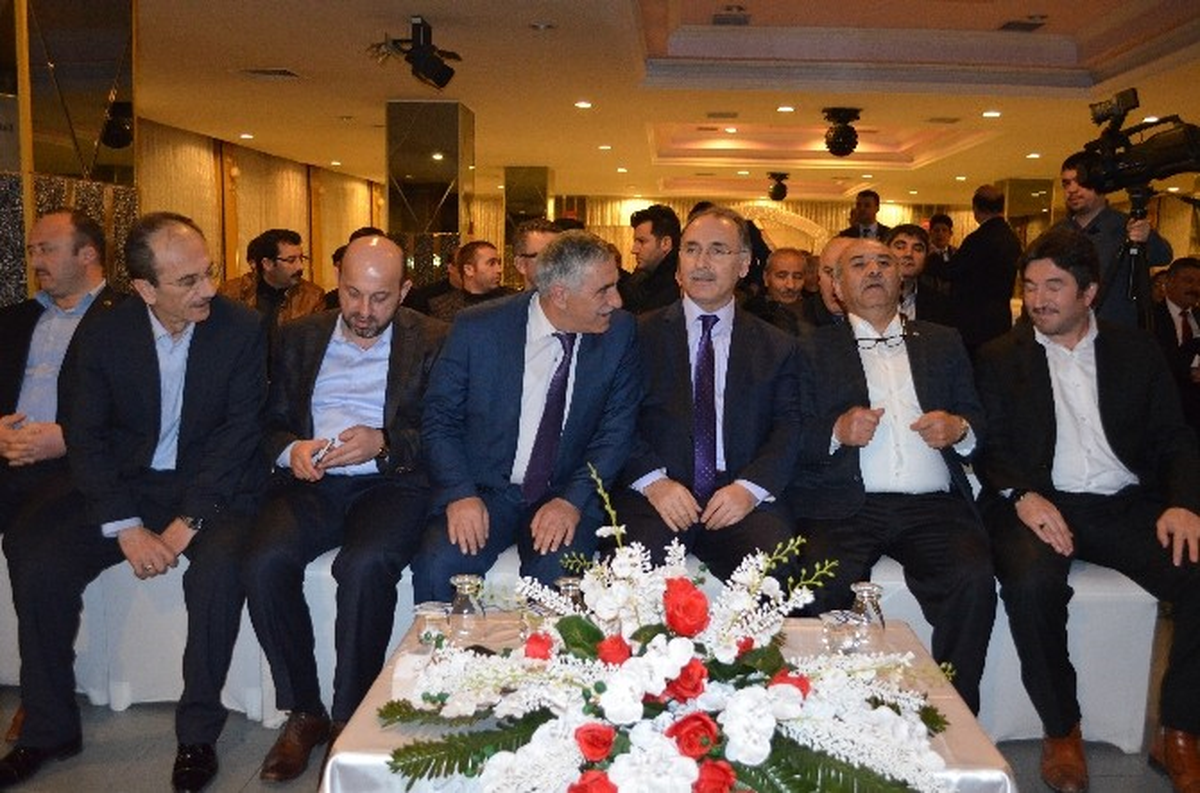 Eğitim-bir-sen Genel Başkan Adayı Özer Vizyon Belgesini Açıkladı