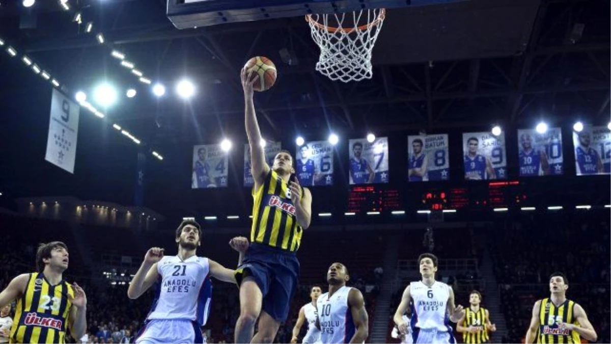 Fenerbahçe Ülker Nefesleri Kesen Maçta Anadolu Efes\'i Mağlup Etti