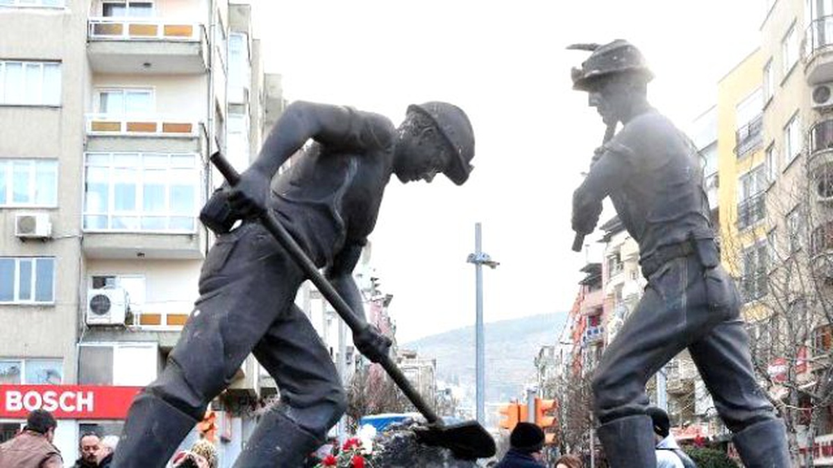 Her Ayın 13\'ünde Madencileri Anacaklar