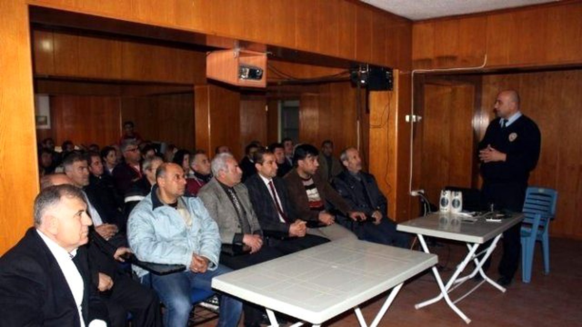 İleri ve Güvenli Sürüş Teknikleri\' Semineri