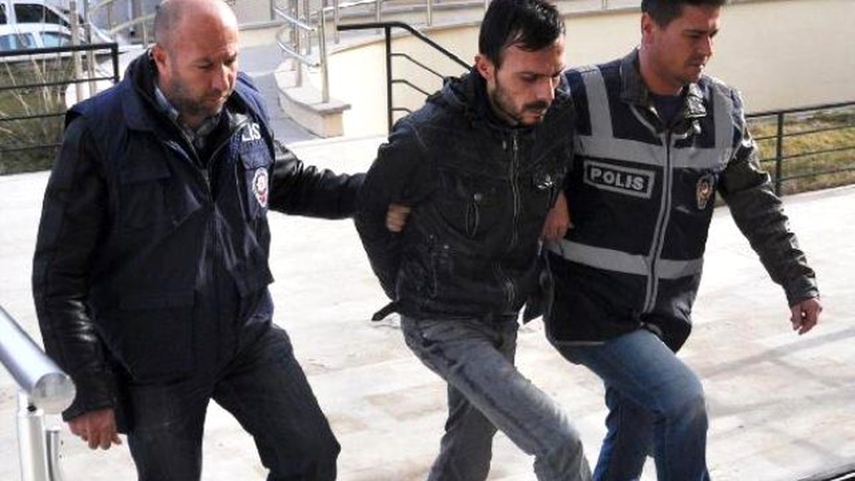 Komşuyu Soyarken, Kendi Güvenlik Kamerasına Yakalandı