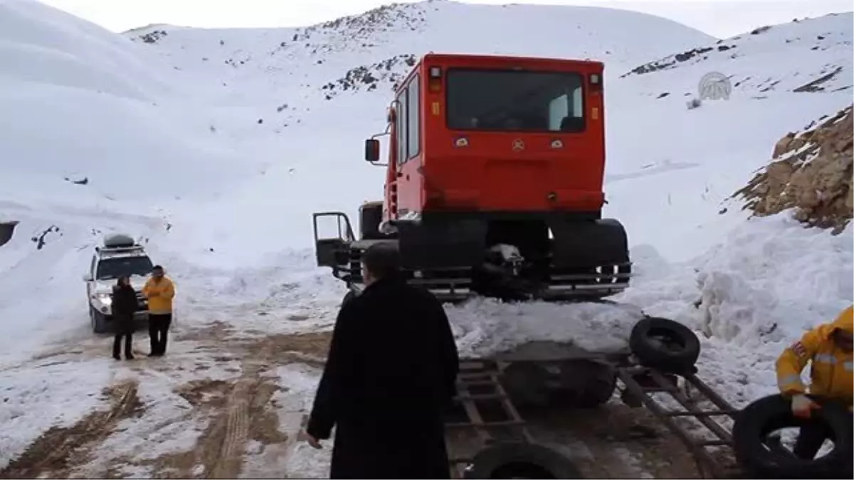 Köyde Mahsur Kalan Hamile Kadın Kurtarıldı