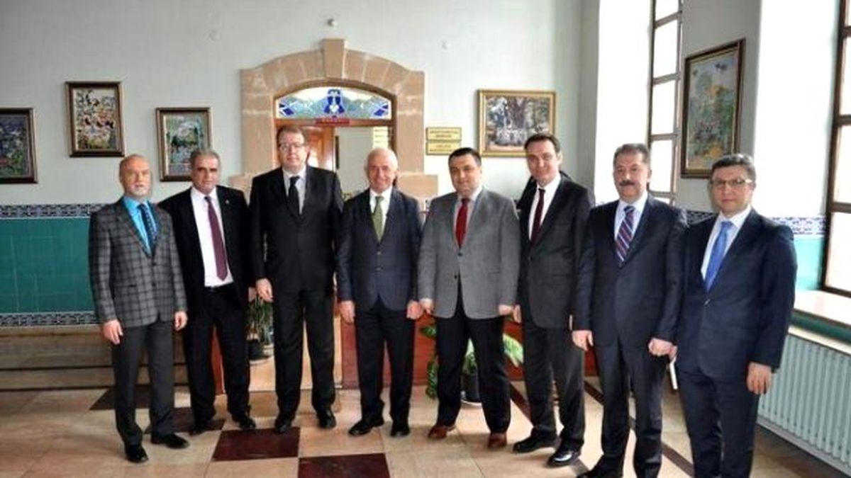 Kutso\'dan Ağır Ceza Reisi\'ne Ziyaret