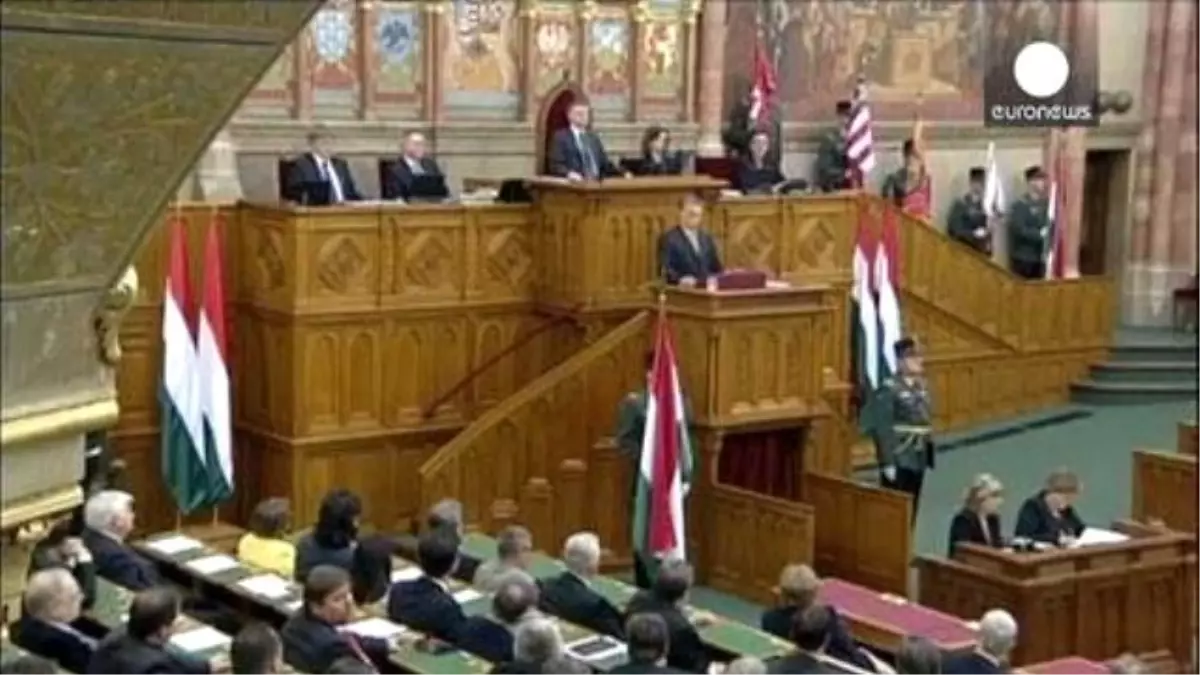 Macar Hükümetinin Tarihi Hamlesi Mudileri Kur Tehlikesinden Koruyabilecek Mi?