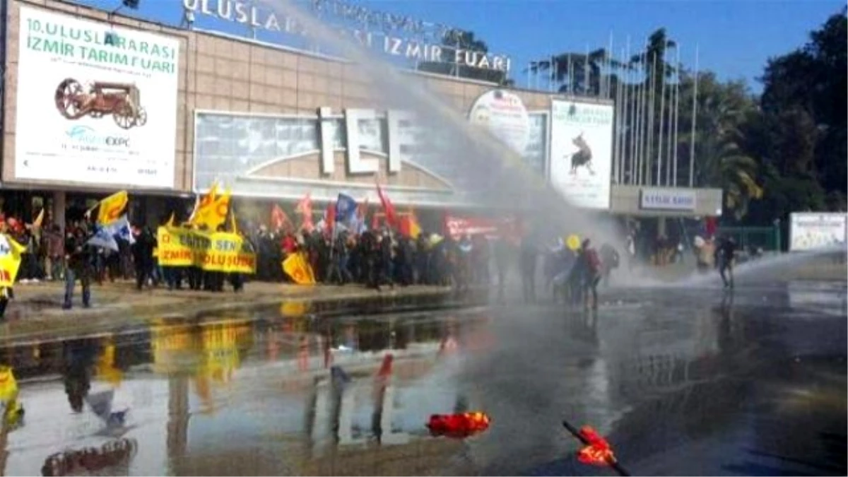 Thousands Attend Boycott Of Schools Across Turkey