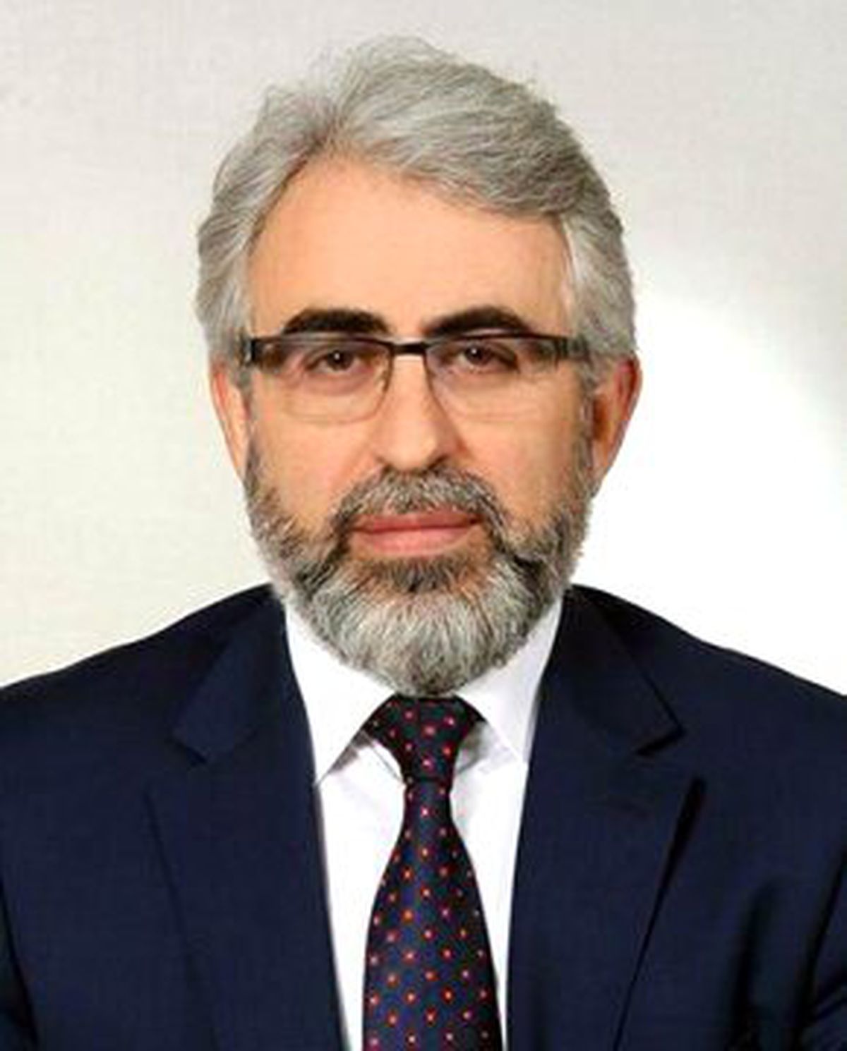 Trabzonlu Müsteşar Yardımcısı Küçük, AK Parti\'den Aday Adayı Oldu