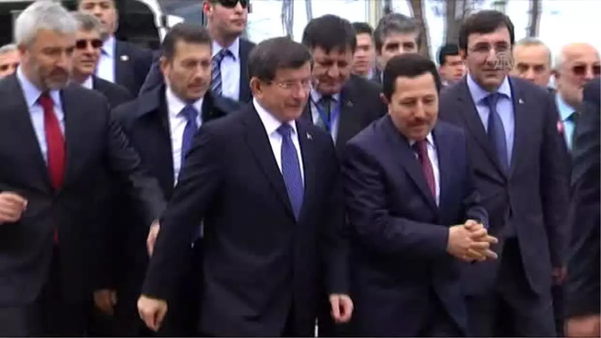 Başbakan Davutoğlu, Fidan Dikti