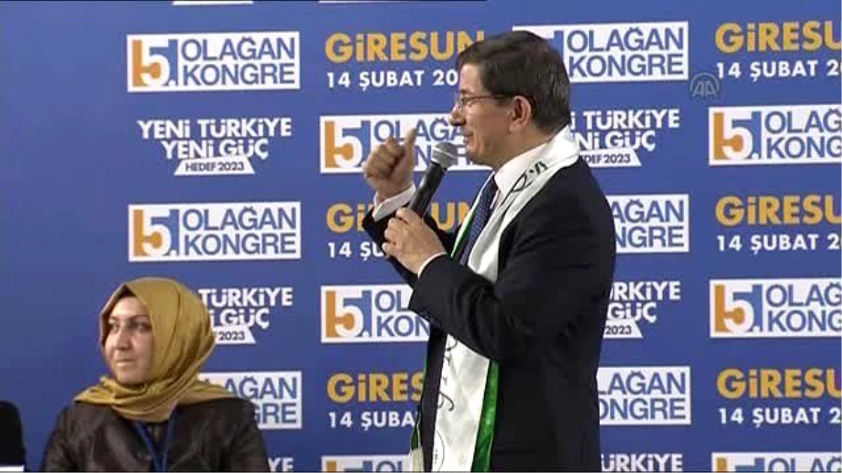 Davutoğlu: "Bütün Sisteme Sızan Paralel Yapılanmaya Karşı Dimdik Durdu"