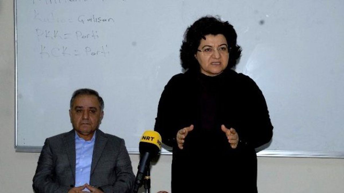 Dbp\'den Siyaset Akademisi Toplantısı