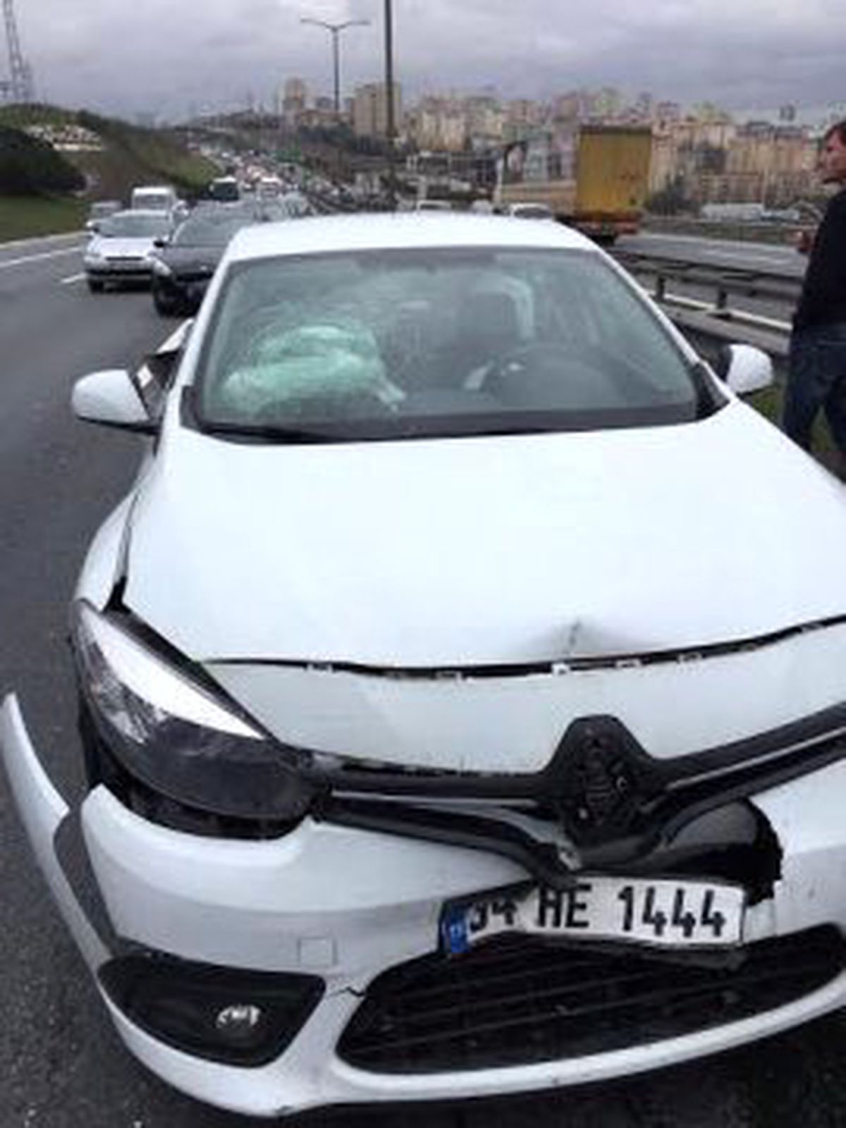 Ertem Şener Trafik Kazası Yaptı
